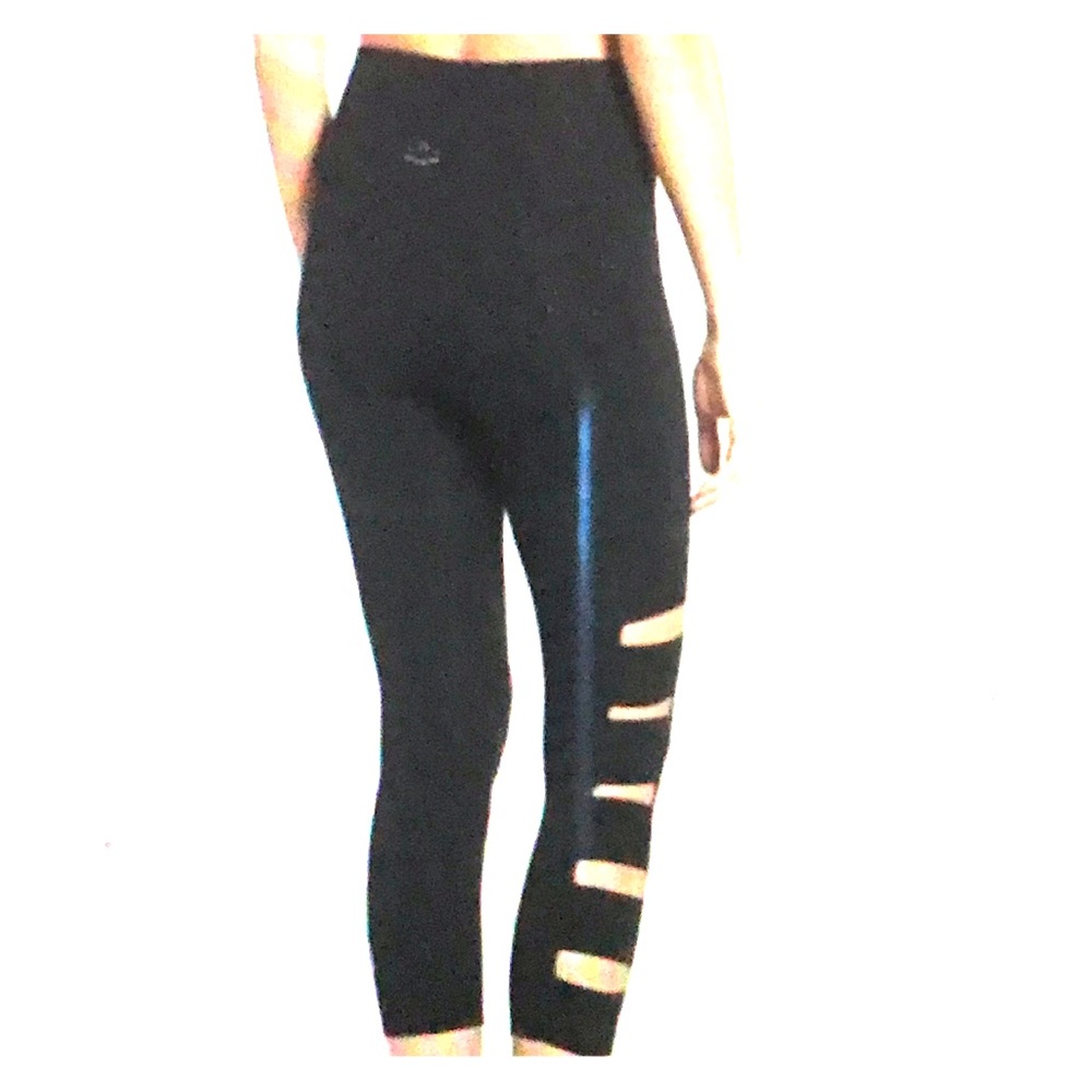 Beyond Yoga High Waisted Stacked Capris